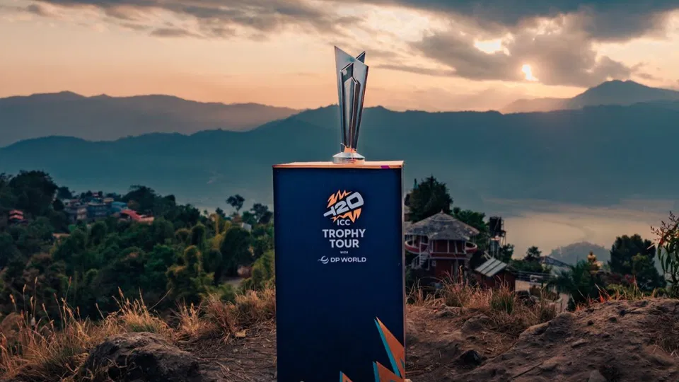 टी20 विश्व कप ट्रॉफी [स्रोत: X.com]